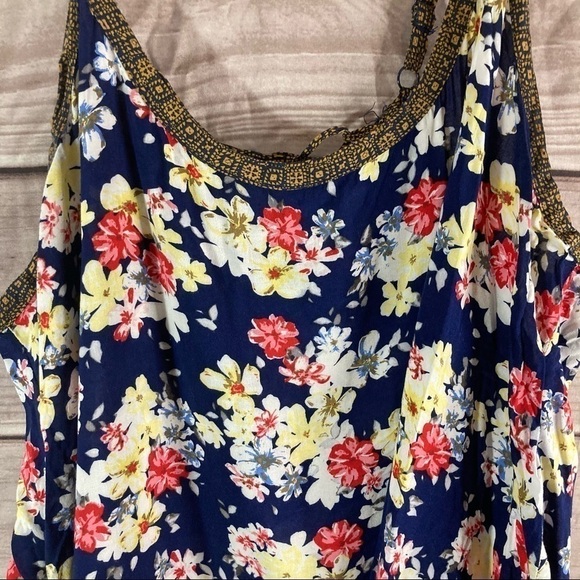 Torrid Floral Lace Up Back Challis Swing Cami - Picture 4 of 11